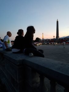 RLW-20170714221547674 - As the sun sets, the Eiffel Tower is lit